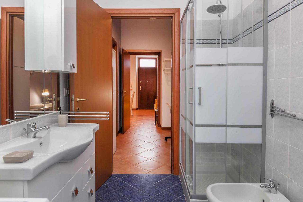 "Rhome14" Cozy Apartment For Smart Workers Milan Bagian luar foto